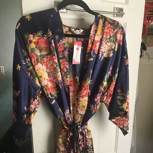 FOUR (4)NWT Navy Floral Kimono style dressing robe
